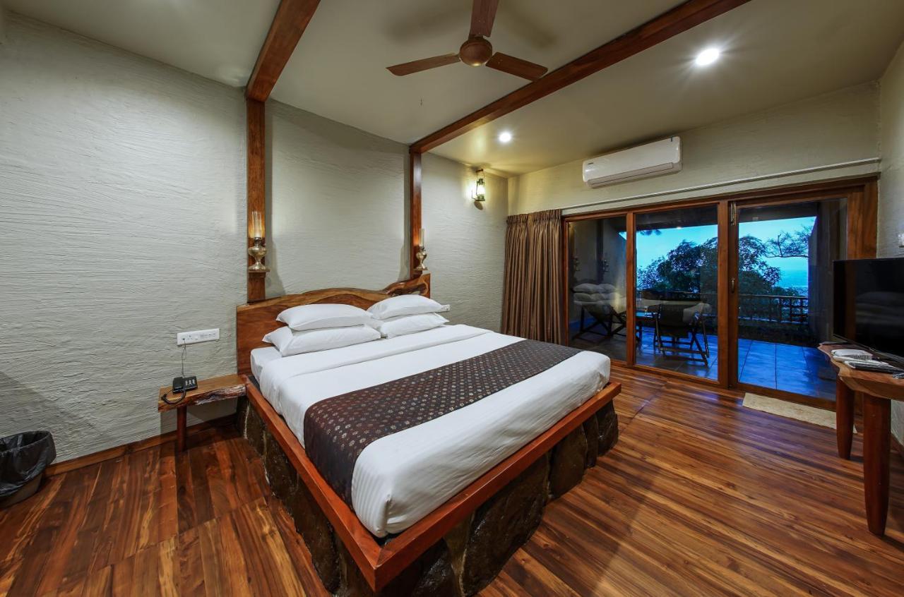 Nisarg Resort Kolhapur Ngoại thất bức ảnh