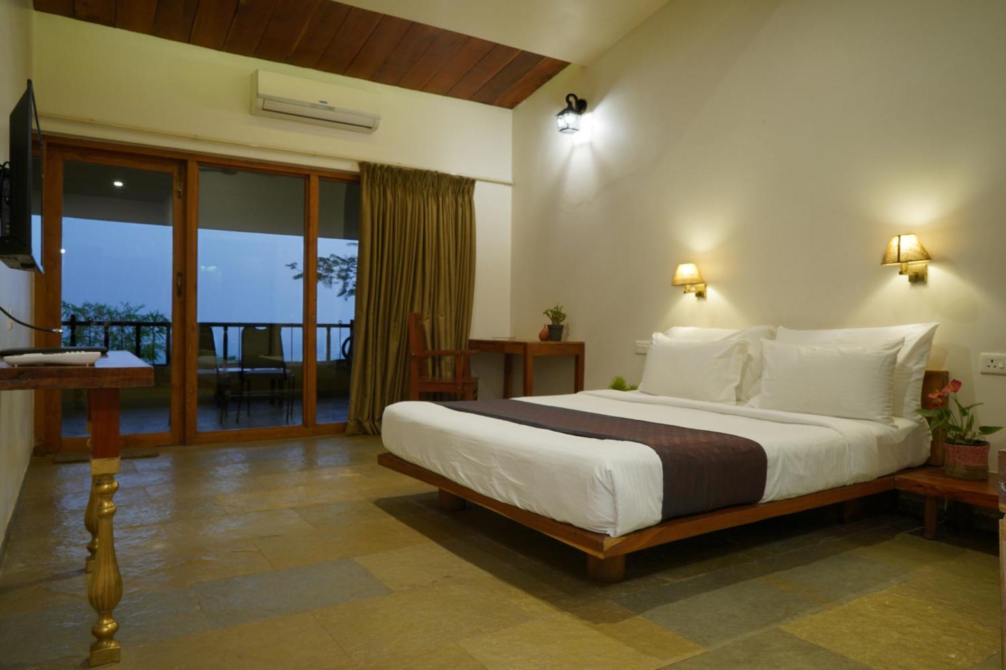 Nisarg Resort Kolhapur Ngoại thất bức ảnh